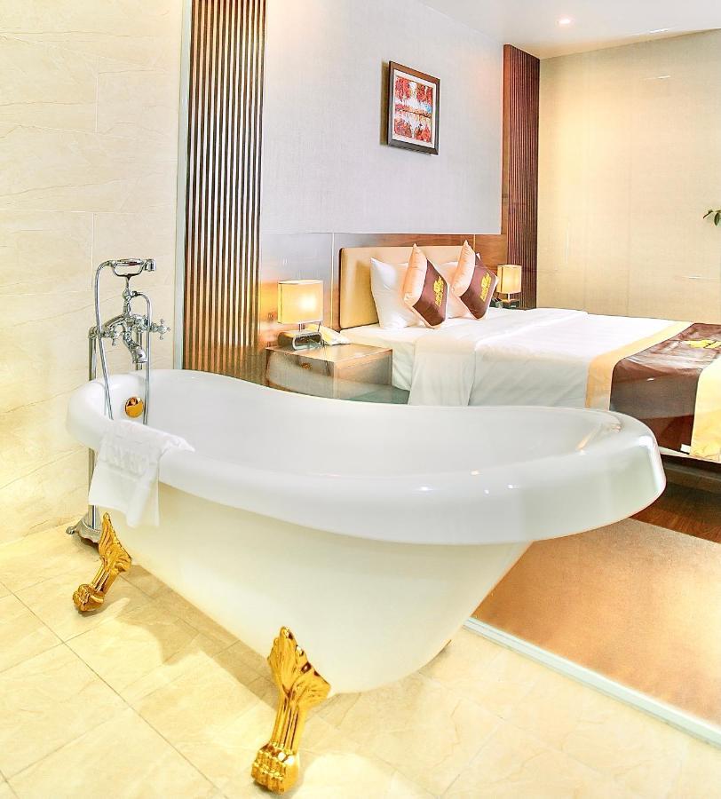 Luxury6 Hotel Mong Cai Exteriör bild